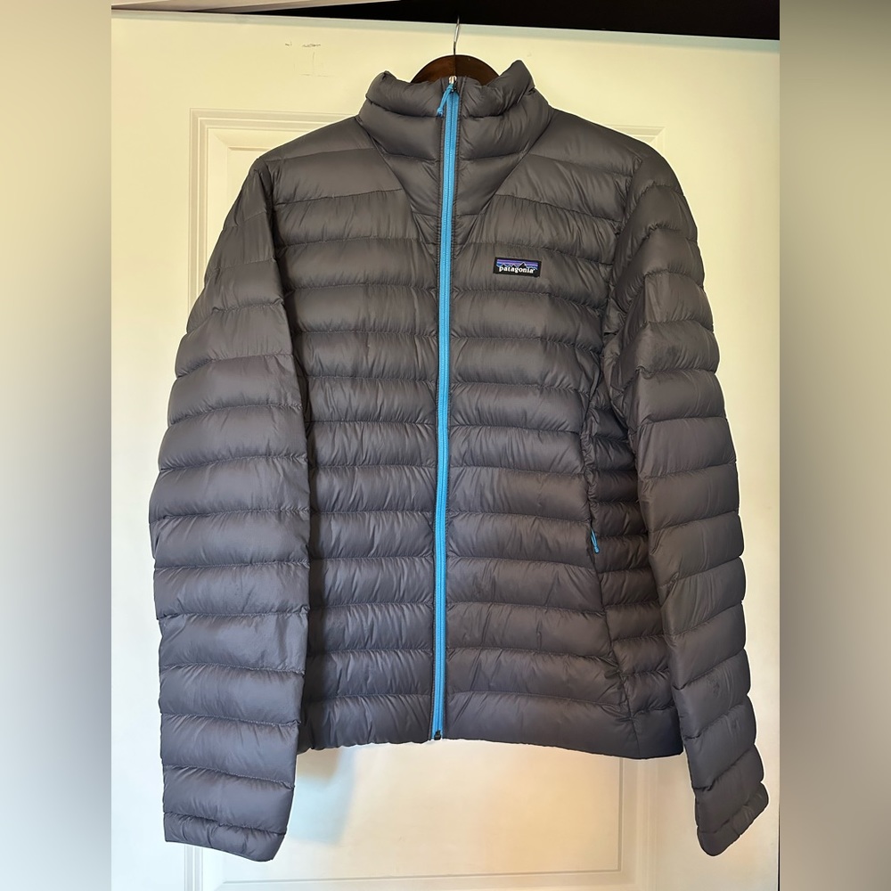 Patagonia men’s down puffer